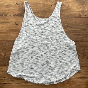 Lululemon Athletica sleeleless workout tank